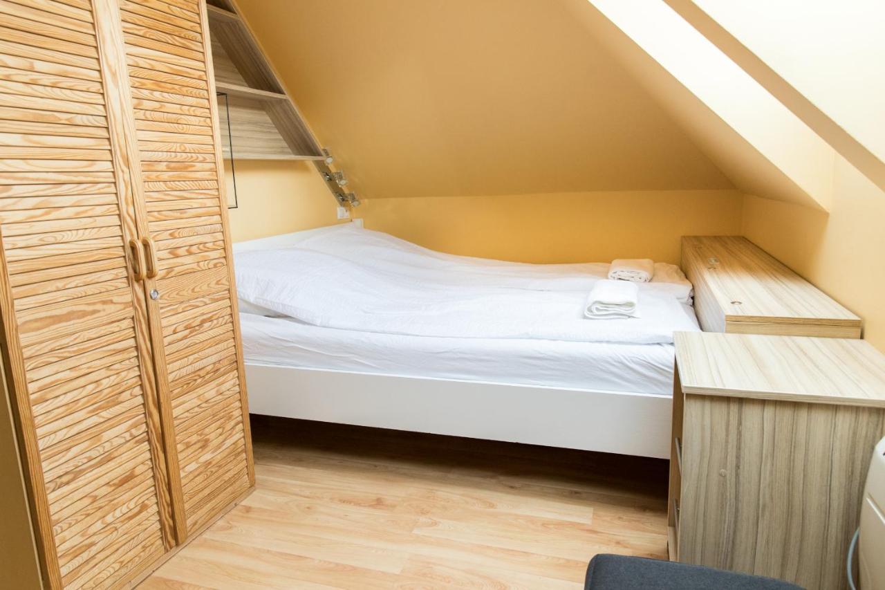 Apartament Przy Deptaku Z Miejscem Parkingowym Polanica-Zdrój Esterno foto